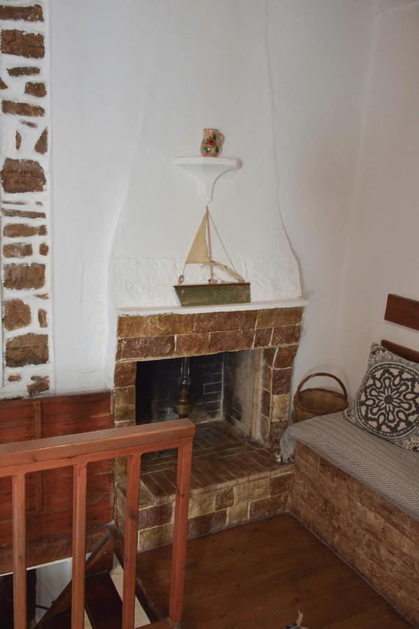 Traditional House Kassandra'S Pensionat Ermioni Eksteriør billede